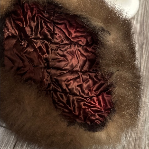 Real Fur Winter Hat - Picture 8 of 9